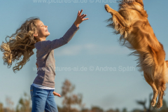 www.pictures-ai.de_Andrea-Spaeth_Kind_Hund_spielen_015_WZ